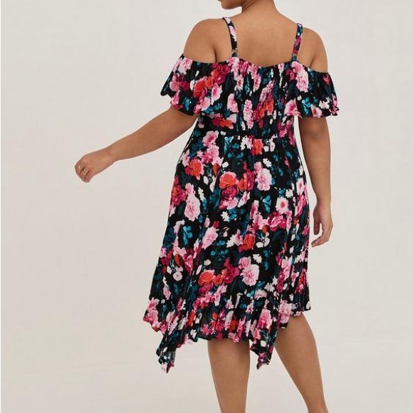 Torrid Floral Off-Shoulder Dress size 1 - Picture 2 of 3